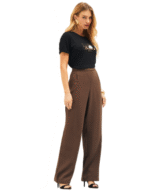 T- shirt visco coffee parado no ar