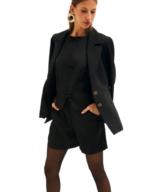 Blazer alfaiataria parado no ar