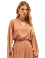 Blusa matariki parado no ar - Imagem 3